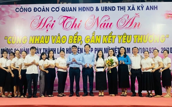 Nữ công Cơ quan HĐND & UBND Thị xã Kỳ Anh tổ chức Hội thi...